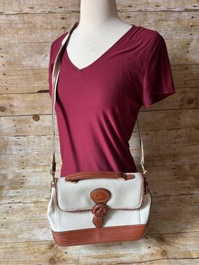 Vintage Dooney & Bourke Surrey crossbody bag